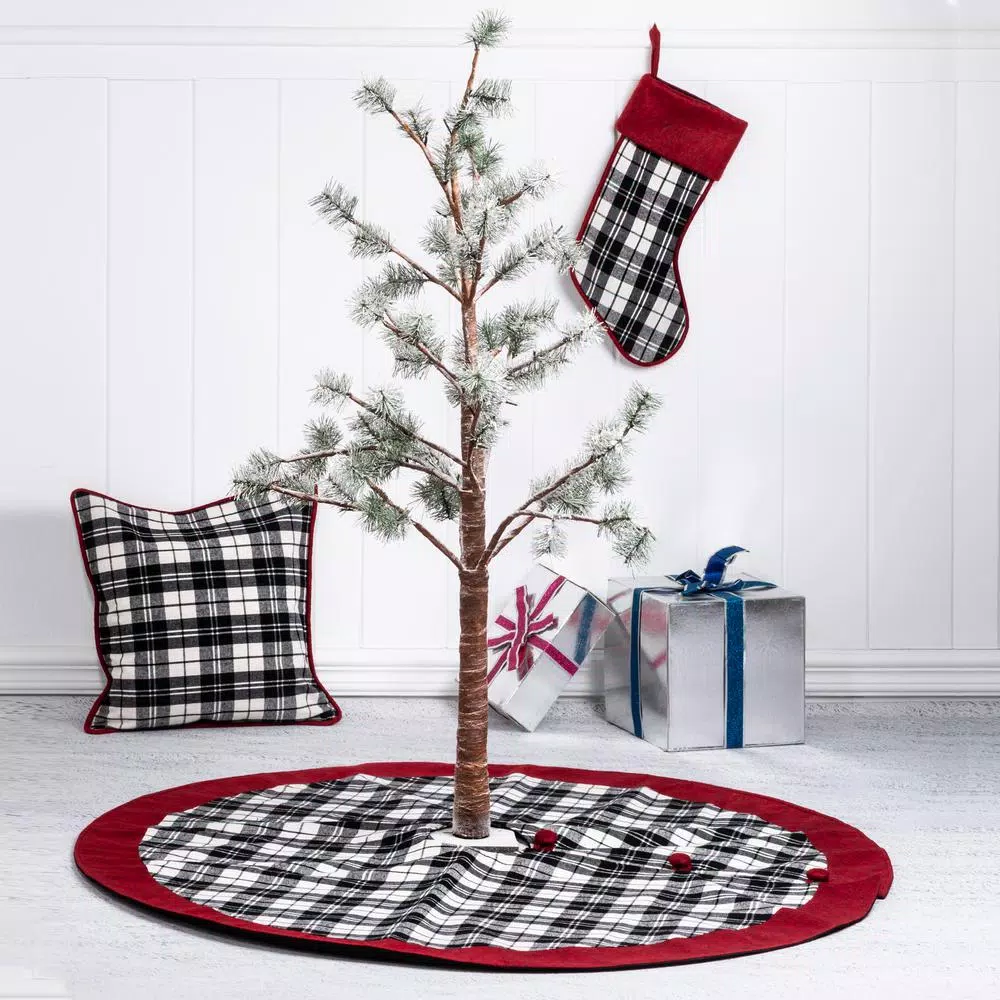 Glitzhome 20 In. L Black And White Plaid Fabric Christmas Stocking 6 Glitzhome 20 In. L Black And White Plaid Fabric Christmas Stocking - Image 6